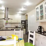 Help Yourself - Coast Albergue Carcavelos (Lisbon)