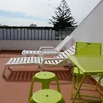 Help Yourself - Coast Albergue Carcavelos (Lisbon)