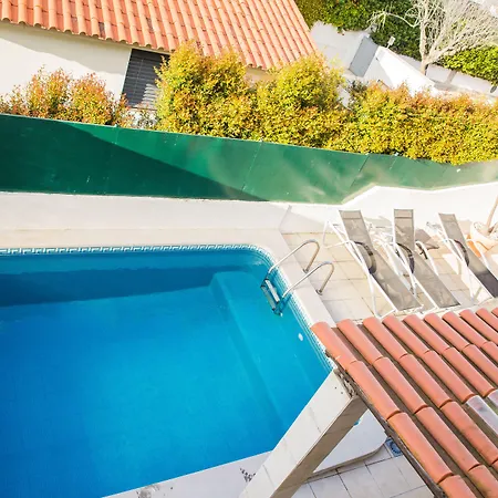 Help Yourself - Coast Hostel *