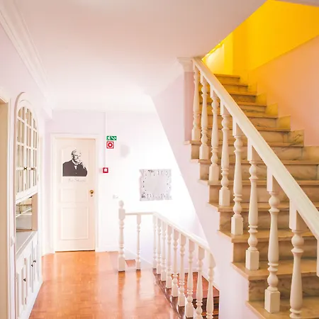 Help Yourself - Coast Hostel *