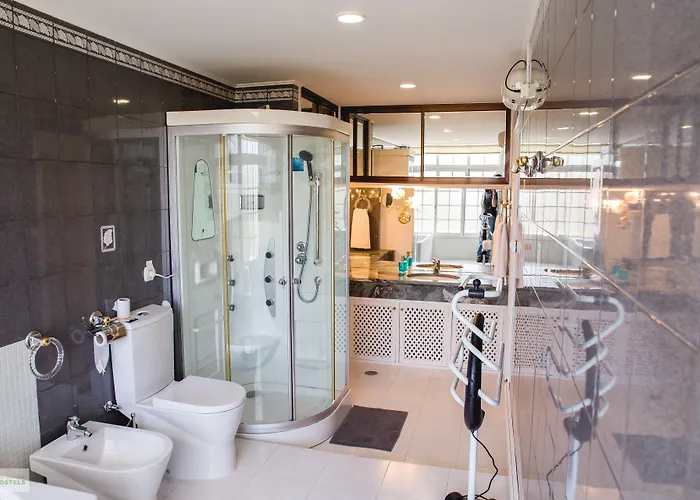 Help Yourself - Coast Carcavelos (Lisbon)