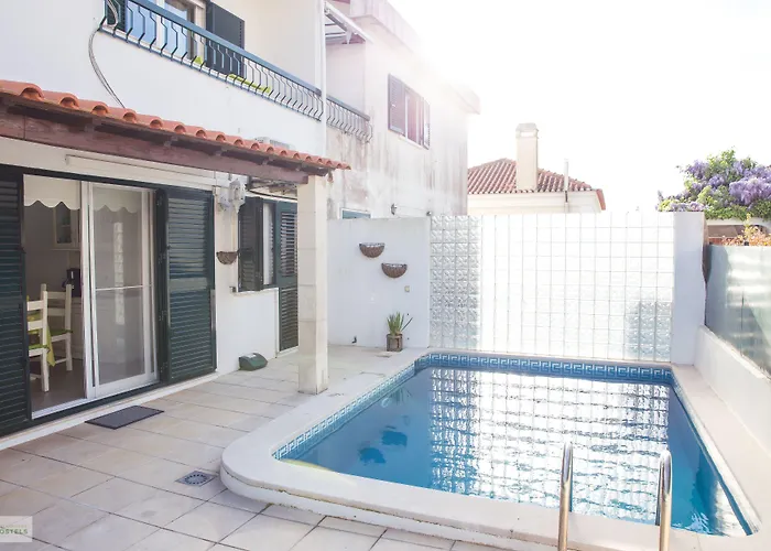 Help Yourself - Coast Hostal *