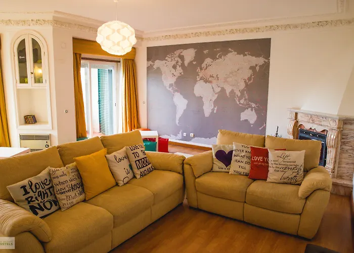 Help Yourself - Coast Hostal Carcavelos (Lisbon)