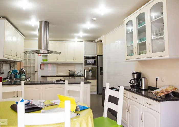 Help Yourself - Coast Hostal Carcavelos (Lisbon)