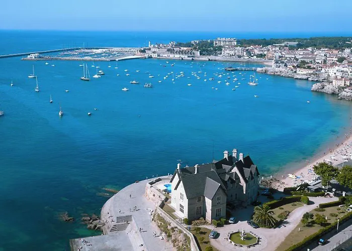 Help Yourself - Coast Hostal Carcavelos (Lisbon)